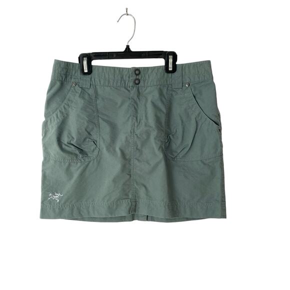 Arc’Teryx Teal Green Utility Mini Skirt size 10 - Picture 1 of 7